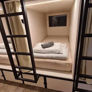 Cabin Hostel Albergue
